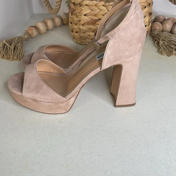 Steve Madden
Women's Natural Spence Ankle Strap Platform Sandal Sz 10 - Picture 5 of 9